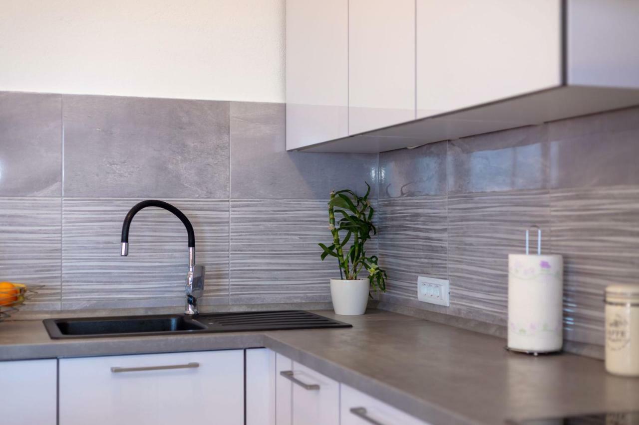 Luxury Apartment Nora Podstrana Ngoại thất bức ảnh