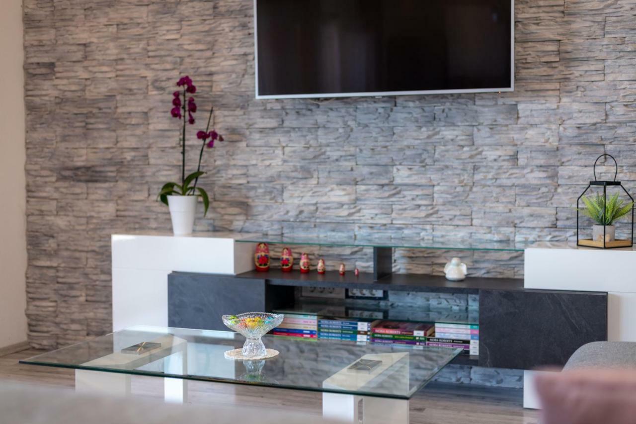 Luxury Apartment Nora Podstrana Ngoại thất bức ảnh