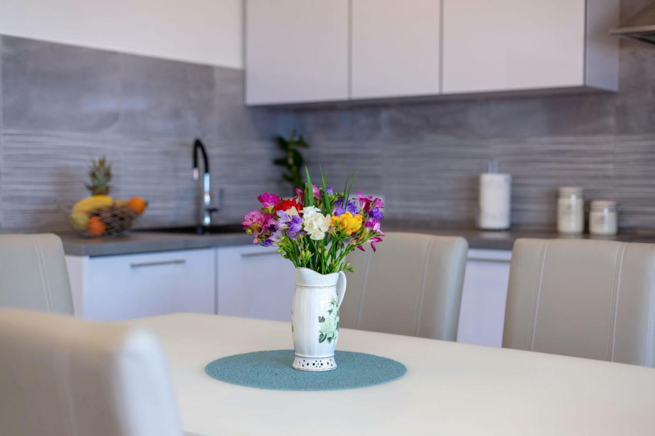 Luxury Apartment Nora Podstrana Ngoại thất bức ảnh
